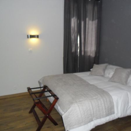 Blue Hotel Ла Сен-сюр-Мер Екстериор снимка