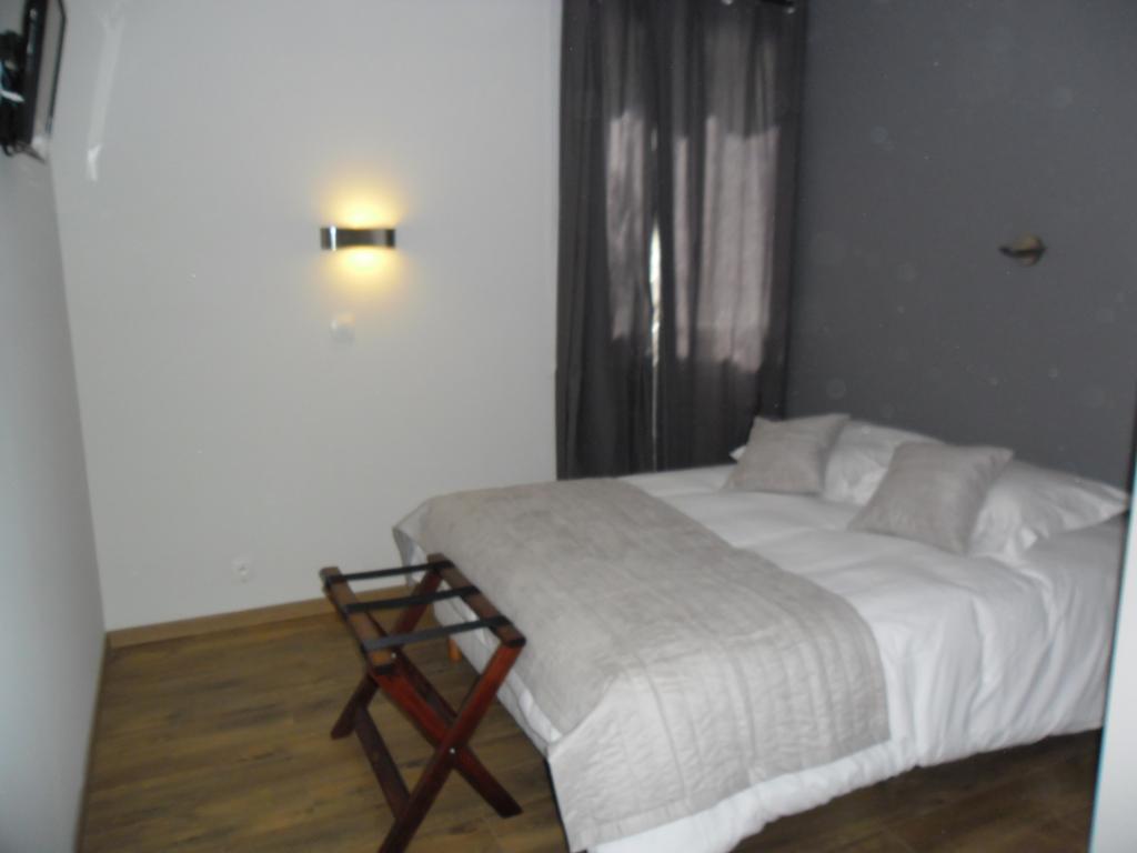 Blue Hotel Ла Сен-сюр-Мер Екстериор снимка